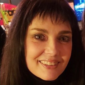 Meet your Posher, Leigh